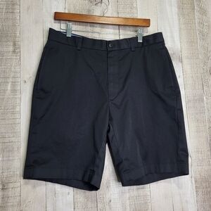 Brooks Brothers Black Lightweight Advantage Chinos Shorts. Size 33